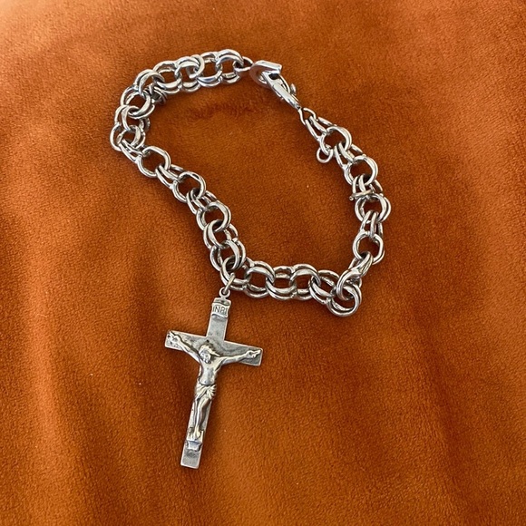 Sterling silver charm bracelet with a 925 vintage crosse - Picture 1 of 10